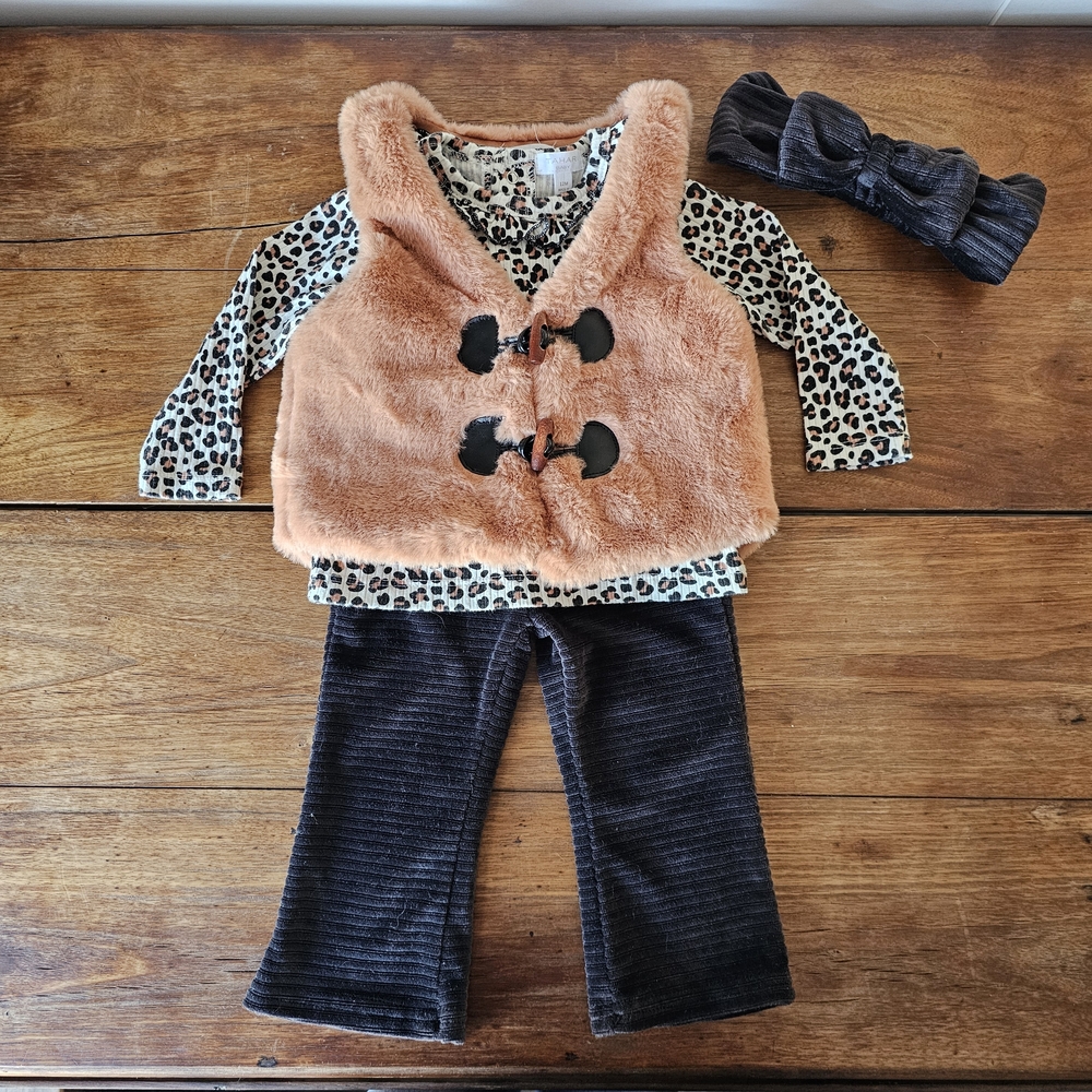 Tahari 12mo Baby Pink And Leopard Fur Outfit